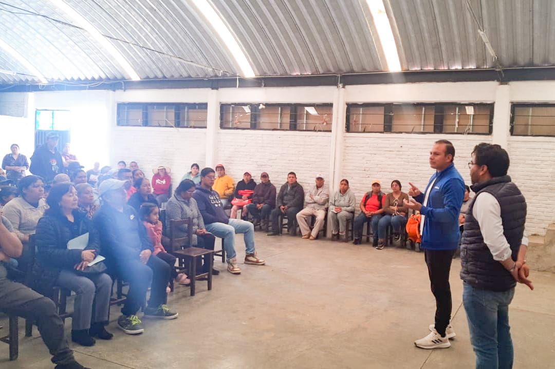 Realiza Capamh reuniones informativas sobre suministro de agua potable en el Pueblo de la Cruz